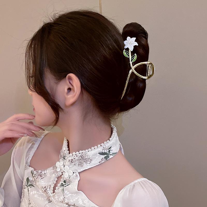 Retro Lily Flower Hair Clip - Elegant Alloy Updo Accessory