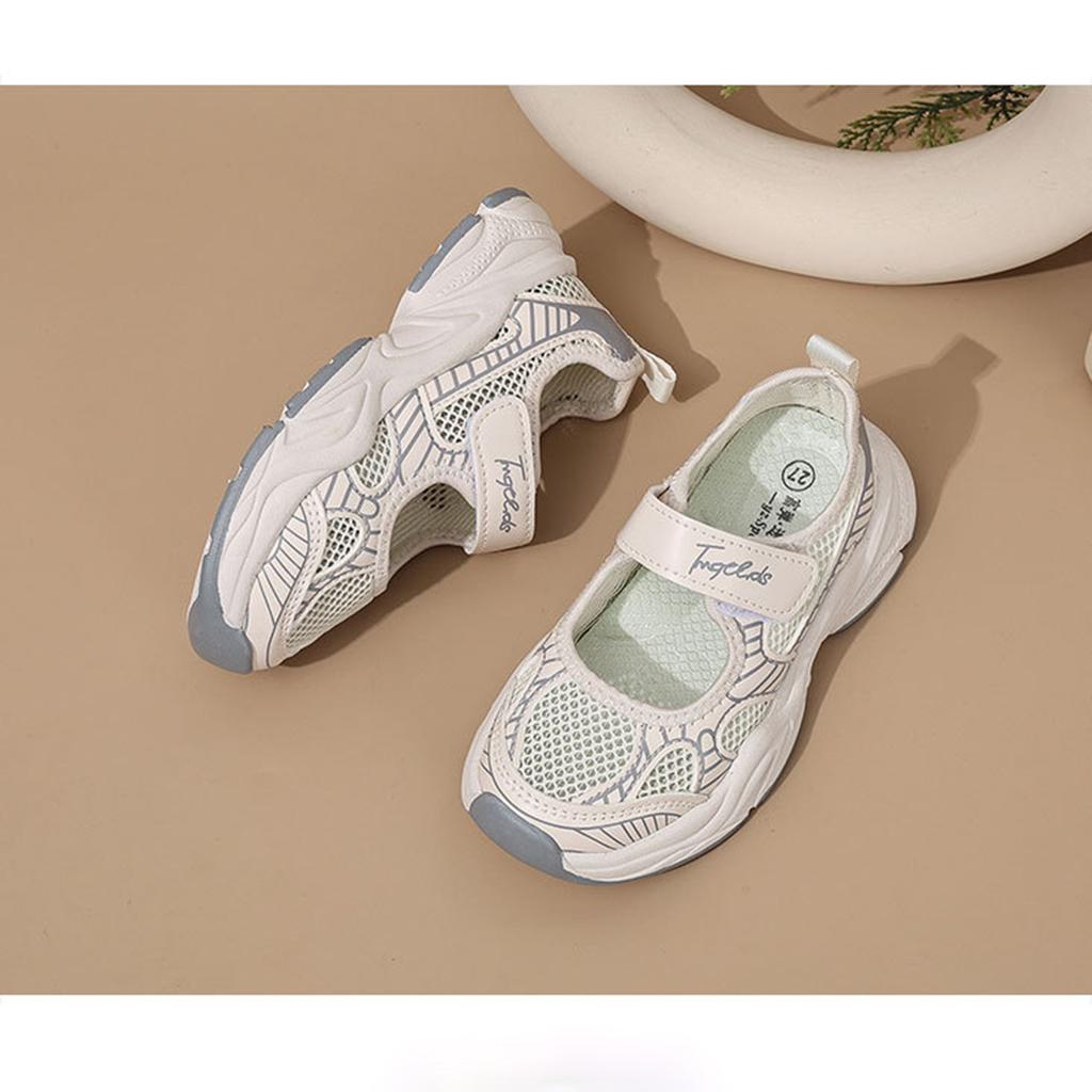 Girls Summer Breathable Mesh Sandals Lightweight Casual Hollow Out Sports Shoes with Adjustable Strap for Outdoor Activities