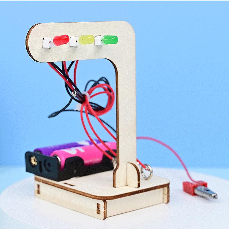 Student DIY Traffic Light STEM Kit: Physics & Technology Craft for Kids