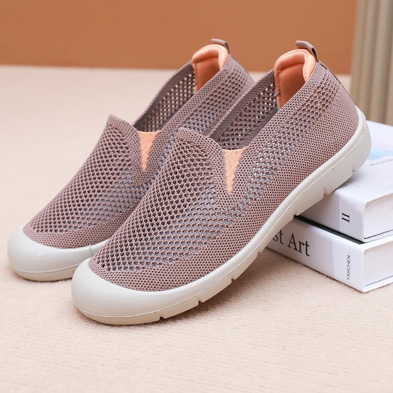 Summer New Openwork Women's Shoes Breathable Casual One-foot Mom Shoes Lightweight and Comfortable Mesh Middle-aged and Elderly Slip-ons