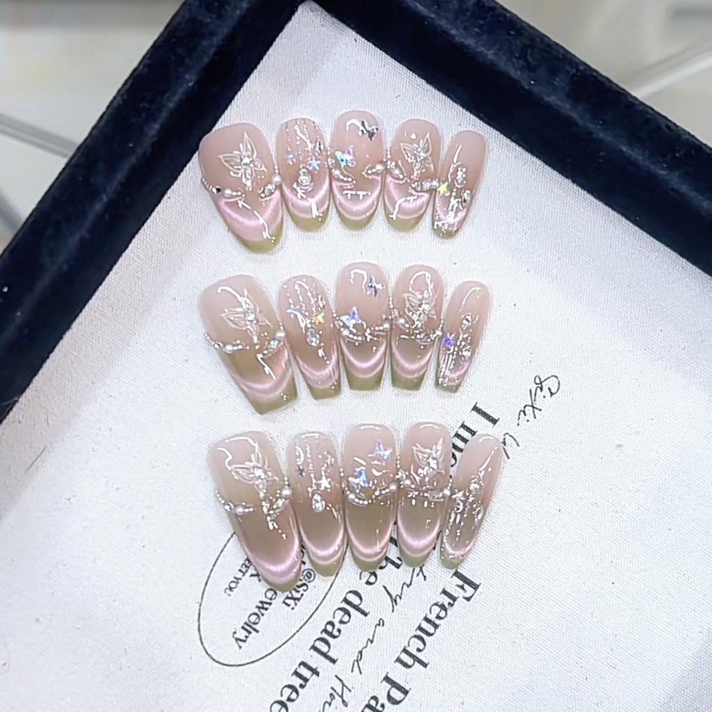 Hand-woven Armor Guava Dream Three-dimensional French Love Butterfly Cat Eye Style Nail Art Patch