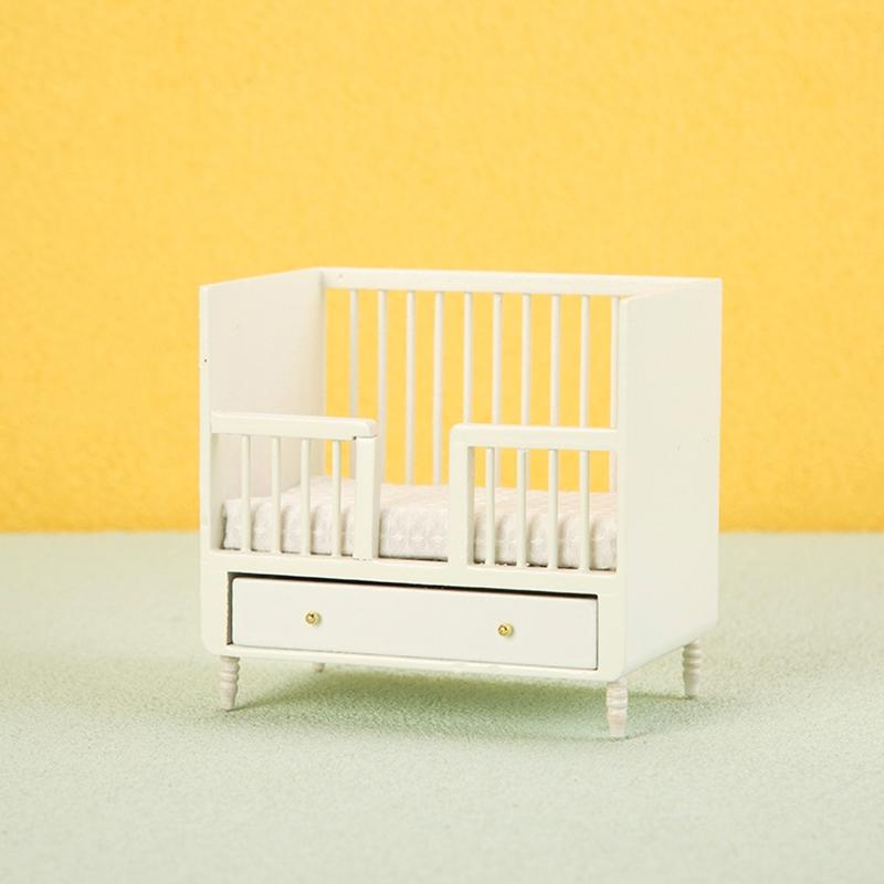 

1:12 Миниатюрная кровать для кукольного домика в европейском стиле, двуспальная кровать, мебель для спальни, модель, декор, игрушка, кукольный домик, аксессуары белый