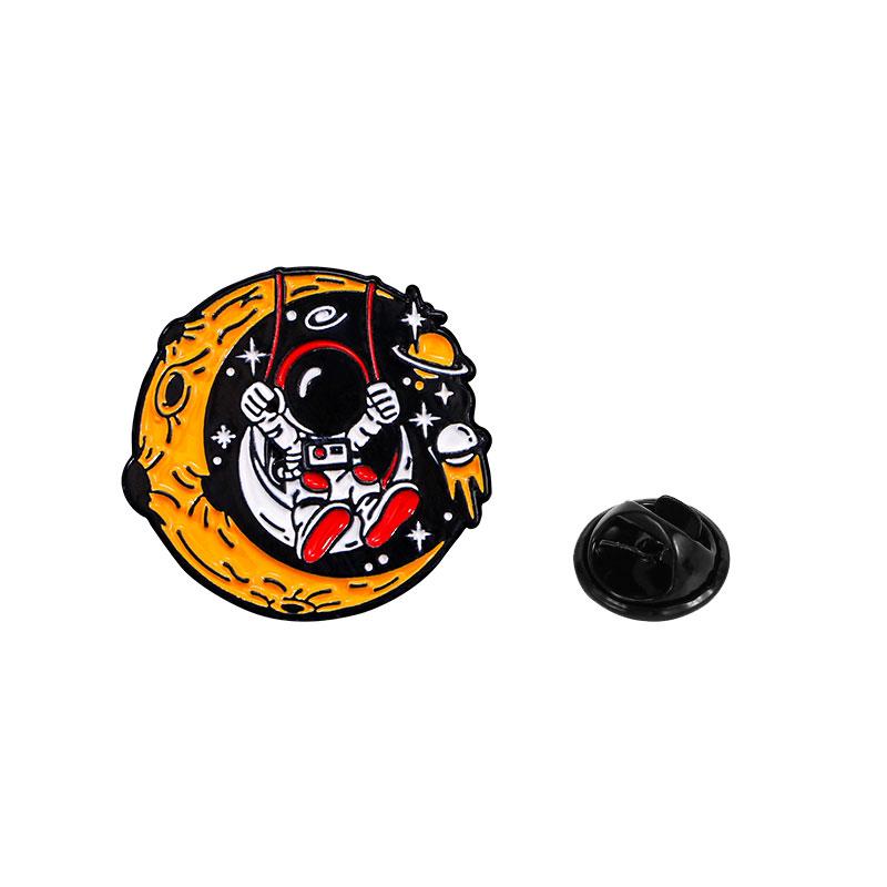 4 Styles Funny Design Spaceman Theme Enamel Brooches Space Astronaut Cosmonaut Moon Planet Lapel Pins