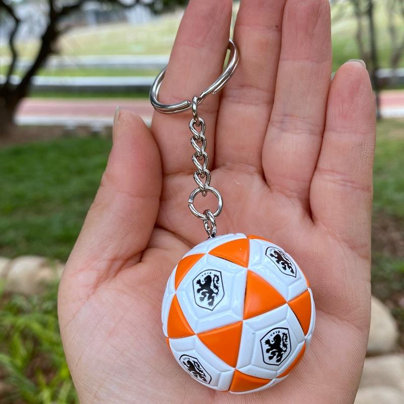 New Qatar World Cup Mascot Keychain La'eeb Pendant Football Souvenir Figurine Ornament Keyring