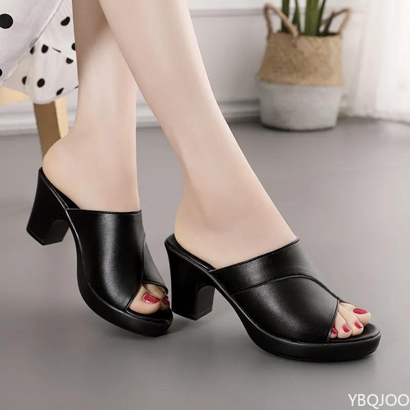 Wasserdichte Neue High-Heel Helle Leder Einfarbige Freizeitschuhe Damen Sommer Plateau-Sandalen Weibliche Dicke-Heeled Hausschuhe