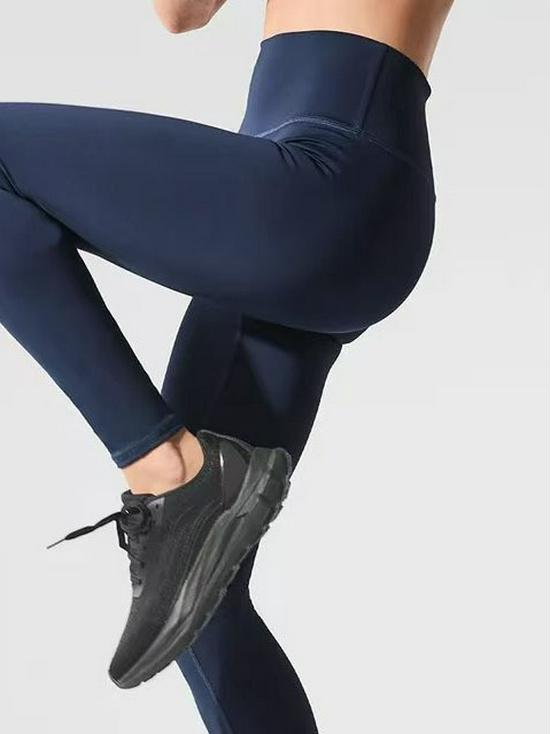 Alo Sexy Back Strap Sports Bra - Moisture-Wicking, Bare Feel Yoga Fitness Tank Top