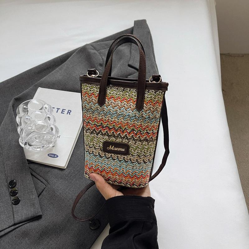 

Простая и модная маленькая сумка 2024 года, новая повседневная модная сумка, простая повседневная сумка-мессенджер через плечо для женщин оранжевый