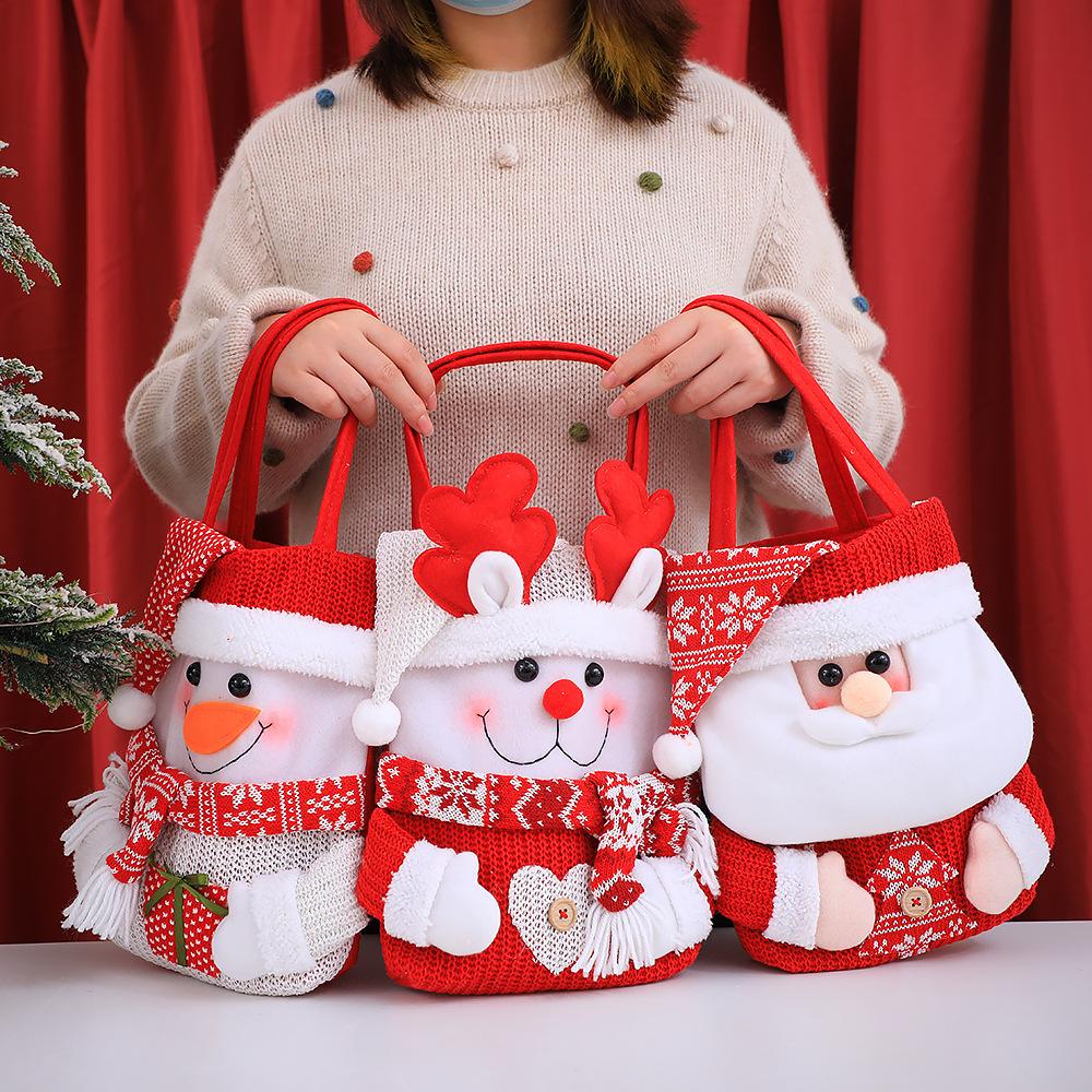 Knit Gift Bag Christmas Cute Cartoon Apple Candy Handbag Plush Santa Claus Snowman Elk New Year Christmas Eve Decoration 2026