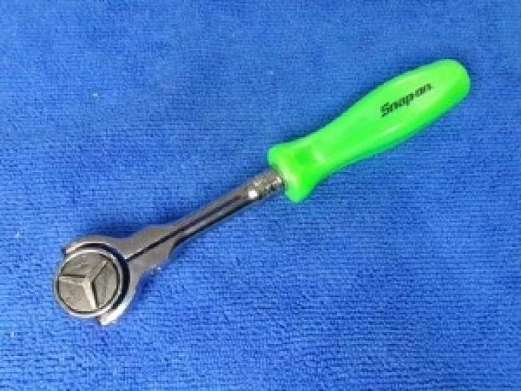 

SNAP ON TOOLS NEW Green 1/4 Drive Hard Grip Round Swivel Ratchet THNFD72