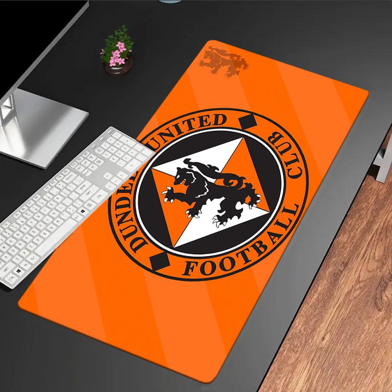 Dundee United Wappen Design Mauspade, Gummibasis, Esports Schreibtischmatte, Mauspade für Gamer und Bürogebrauch, Gaming Schreibtisch , leicht zu reinigende Matte