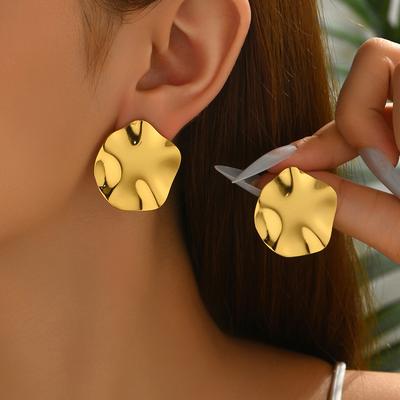 Hot Sale Women's Earrings Geometric Glossy Folds Design Light Luxury Stud Earrings Versatile Earrings