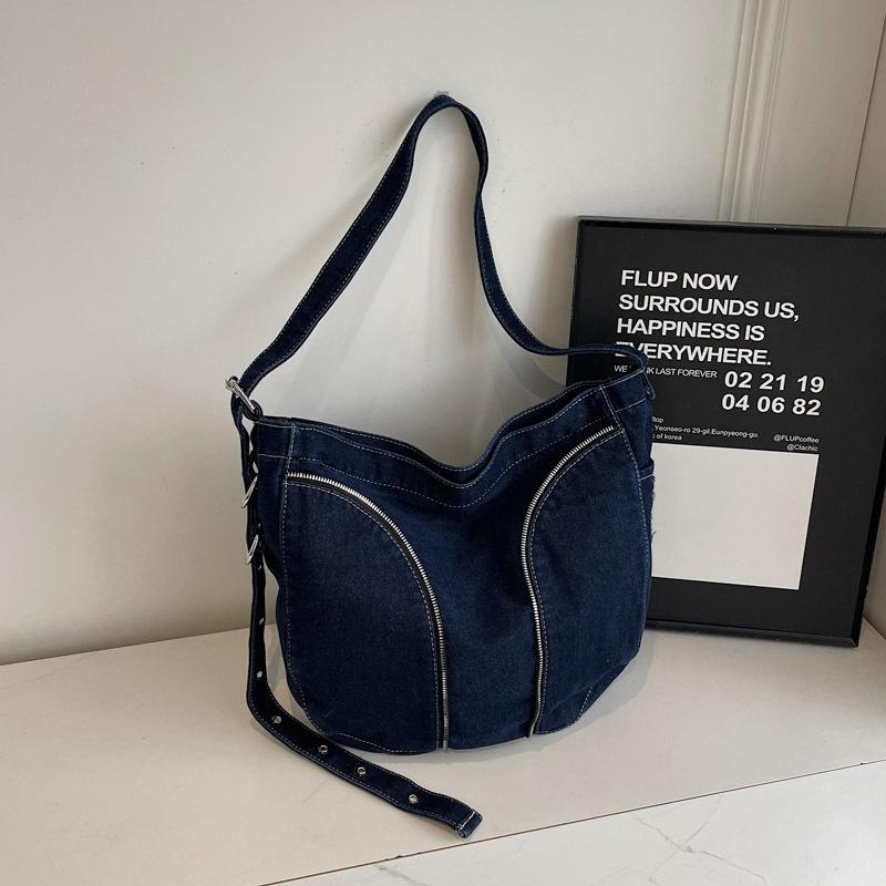 Casual denim messenger bag women's personality relaxation large capacity tote bag trendy versatile lightweight shoulder bag