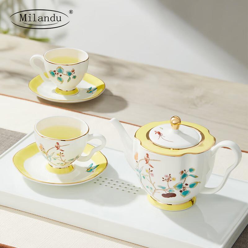 Чайный сервиз Milandu из костяного фарфора