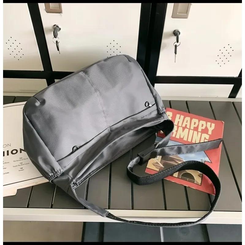 Large Capacity Tote Leisure Waterproof Simple Nylon Cloth Bag Unisex Crossbody Bag Lightweight Sports Bag Dumpling Bag