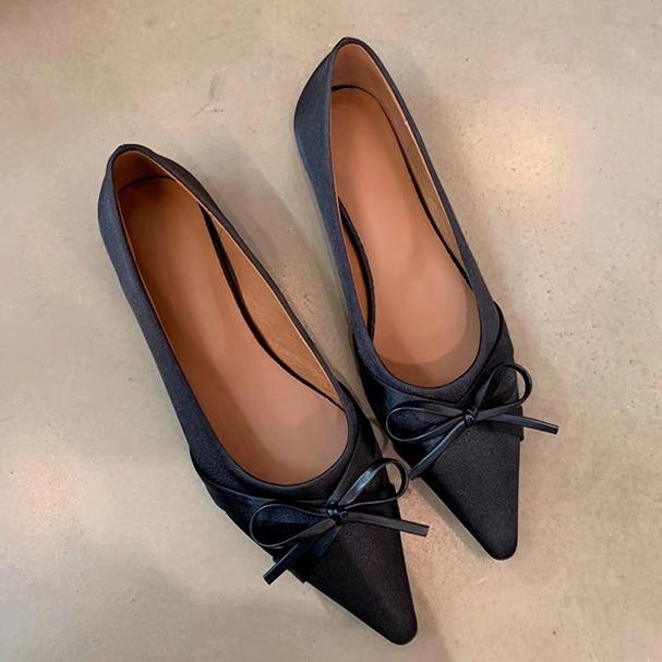 

French gentle pointed bow single shoes women s 2025 spring new versatile commuter shoes evening wind ladyshoes Doudou shoes 35 чёрный