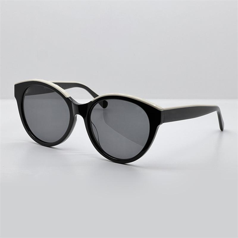 Trendy Cat Eye Sunglasses for Women, Round, Anti-Glare UV400Retro Sunglasses: Fashionable and Classic, Recommended by Bloggers Black and white without b