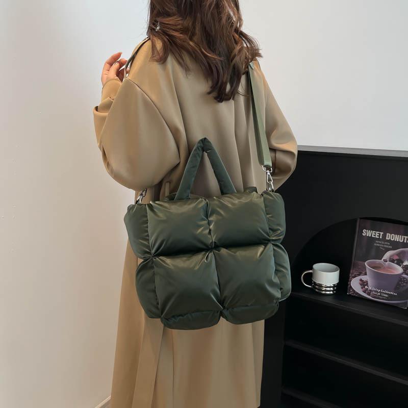 Cotton Clothing Handbag Autumn and Winter Large-capacity Bag Women's Bag Fashion Commuter Shoulder Bag Space Cotton Underarm Bag