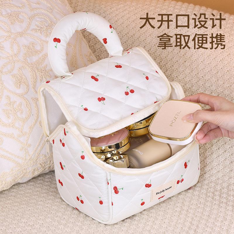 New Cute Little Cherry Cosmetic Bag Travel Portable Large Capacity Cosmetic Storage Bag Travel Toilet Bag
