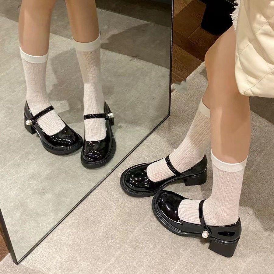 Versatile round head black British style single shoes retro summer new light mouth thick heel Mary Jane small leather shoes
