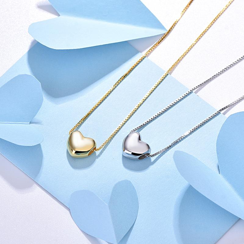 Peach Love Heart-shaped Necklace for Women, Japanese and Korean Simple and Fashionable Temperament Short Pendant Clavicle Chain Neck and Neck Chain