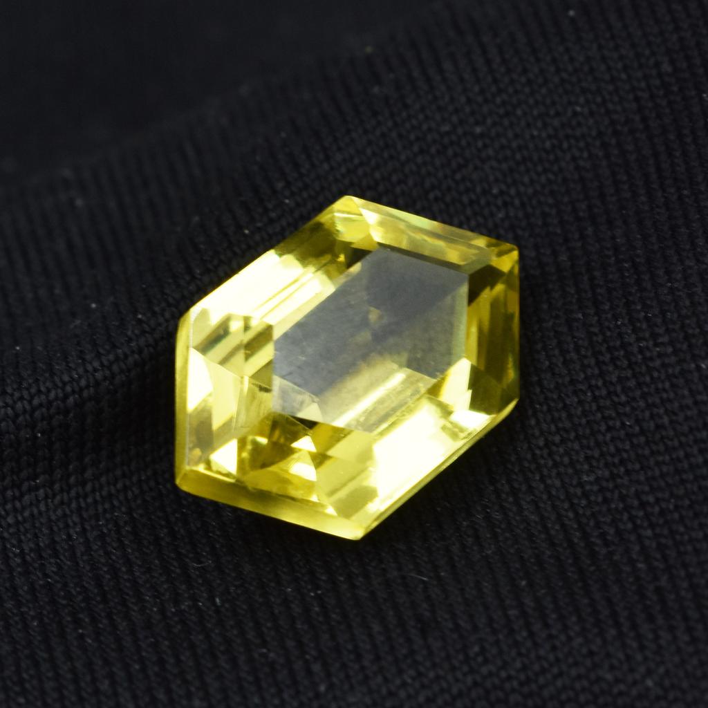 Unique Yellow Sapphire 9.15 Carat Fancy Shape Natural Loose Gemstone