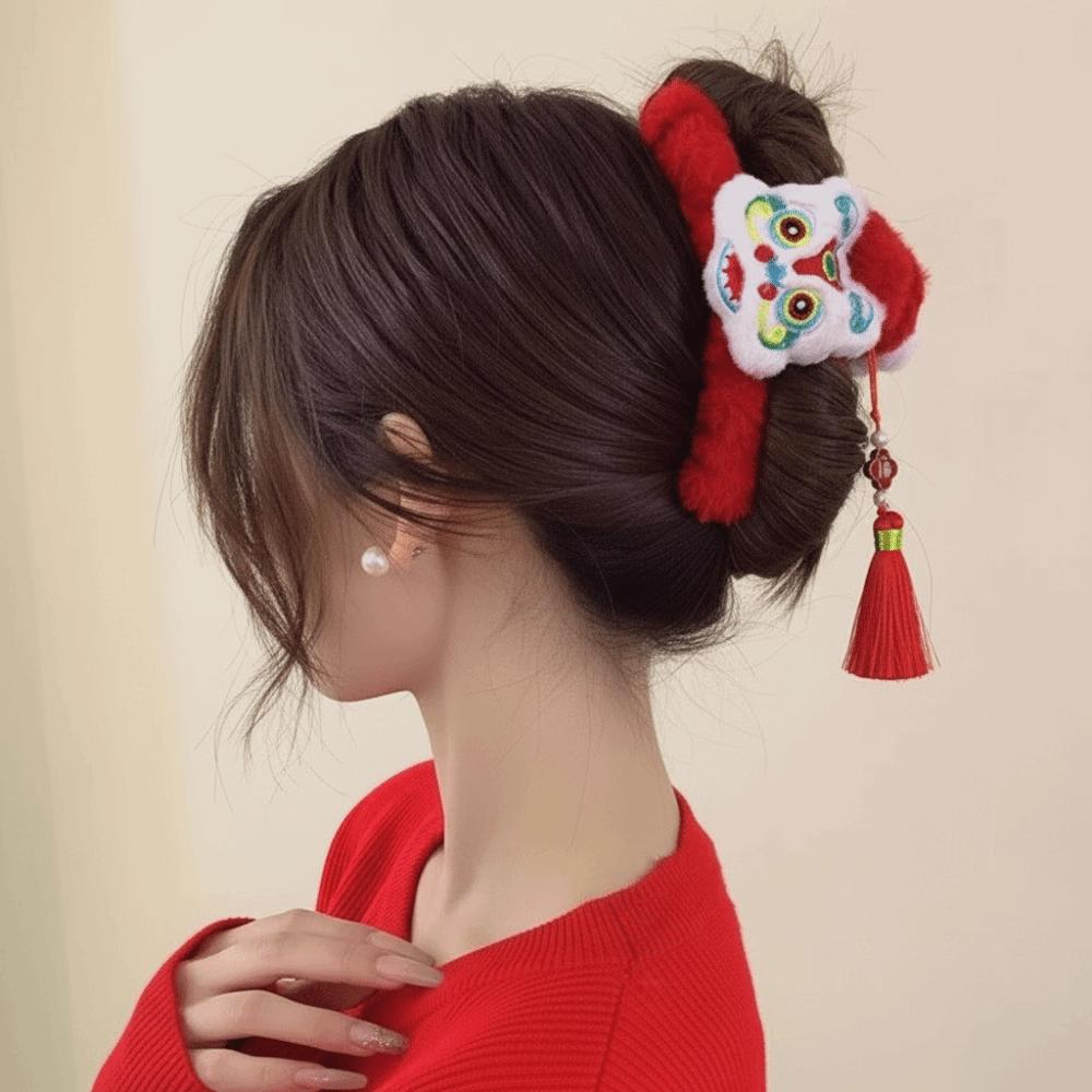 Awakening Lion Lady Shark Clip Korean Style Plush Claw Clip Fashion Women Hair Clips Autumn Winter