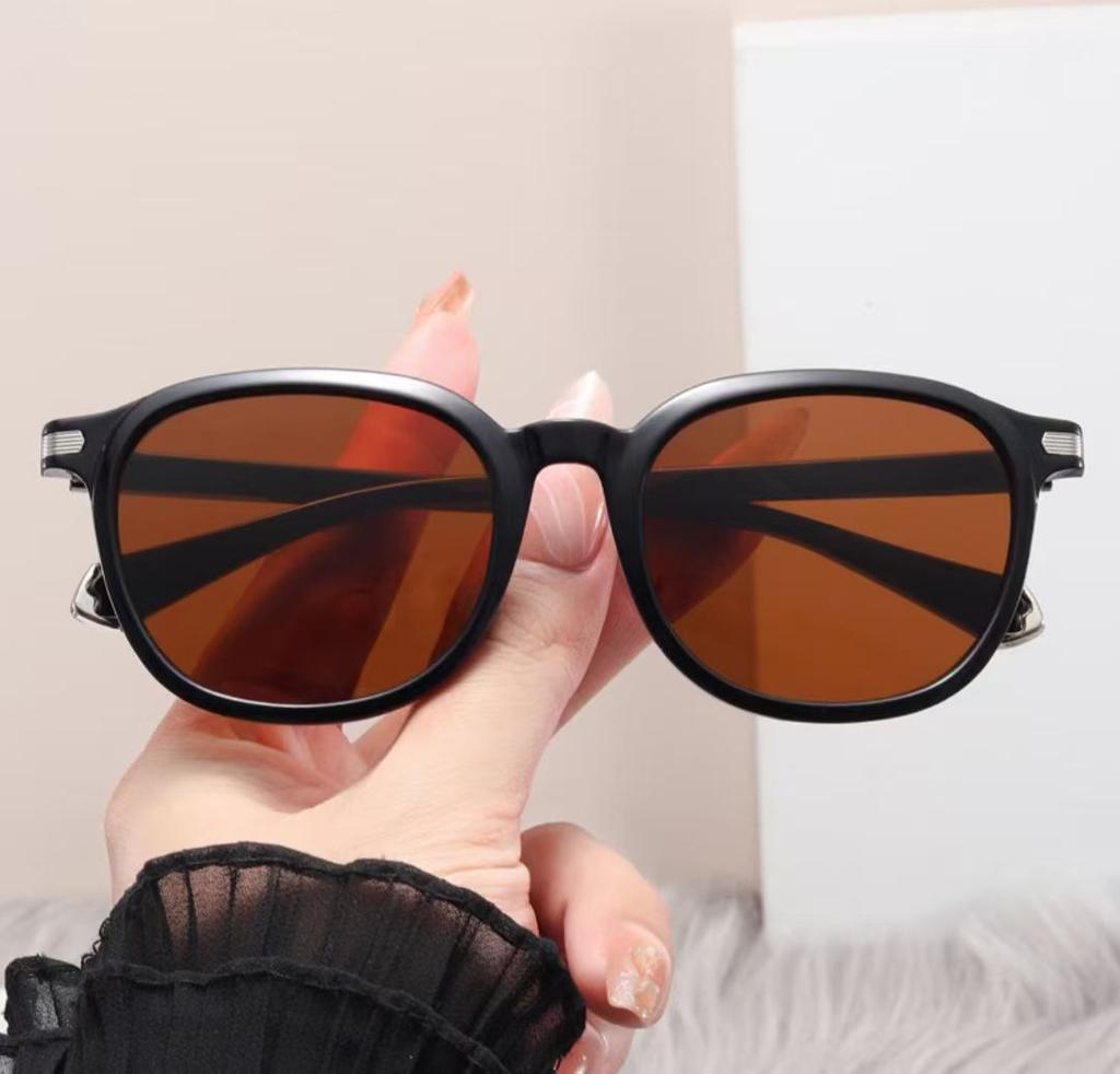 Euro-American Style Sunglasses Men Fashionable Fashionableabley UV 400 Shielding Men’s Sun Glasses Driving Use Hiking Sunglass Women