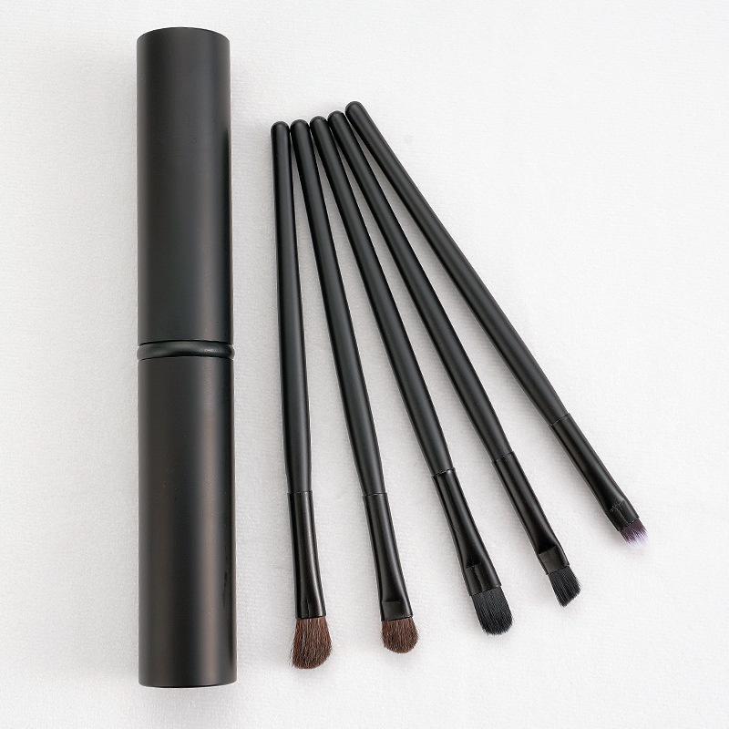 Five-Piece Makeup Brush Set: Eyeshadow, Concealer, Eyebrow, Lip, and Beauty Tools