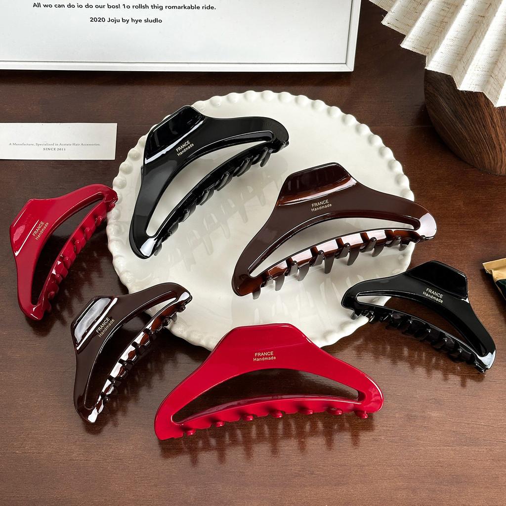 Fashionforward Grips Hair With Gold Accents Perfect For Modern Womens Look Professional