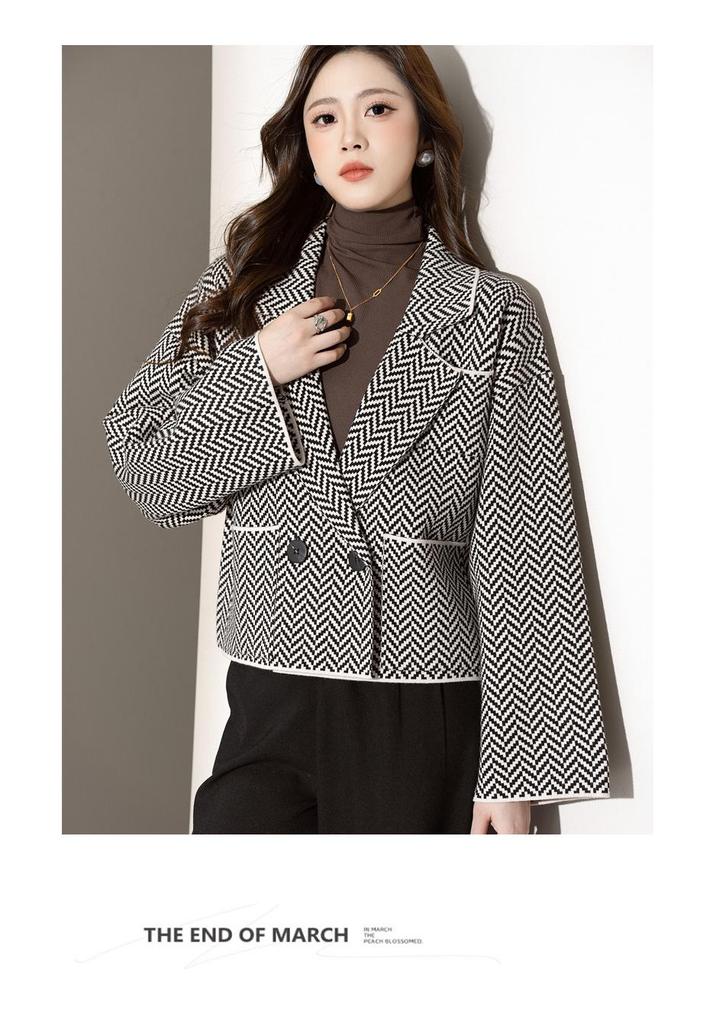 Thirteen Rows Women's Versatile Knit Cardigan Sweater with Suit Collar - Casual, Fashionable, Short Outerwear Top