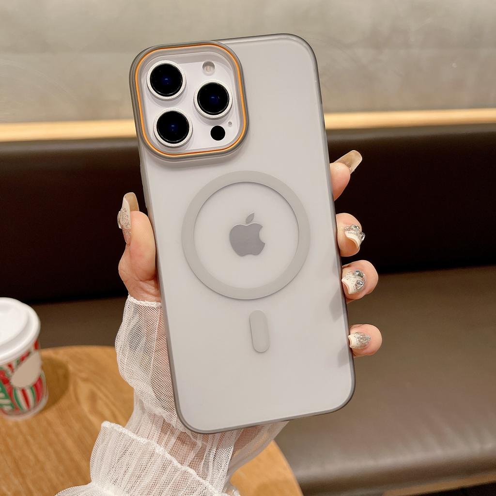 Soft sand skin magnetic attraction suitable for iPhone16 translucent mobile phone case Apple 14promax protective case 13pro