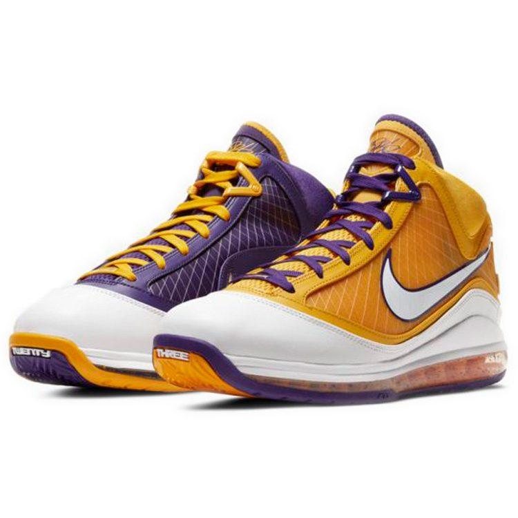 Nike Lebron 7 Media Day Mid Top Basketball Shoes Unisex Purple Gold CW2300-500