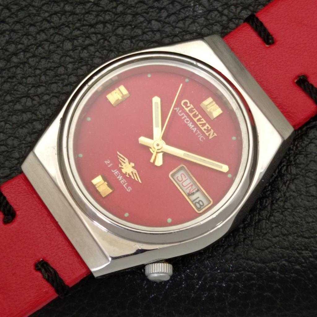 USED MENS CITIZEN AUTOMATIC 8200 JAPAN DAY&DATE RED COLOR DIAL WATCH A432811-2 R113-a432811