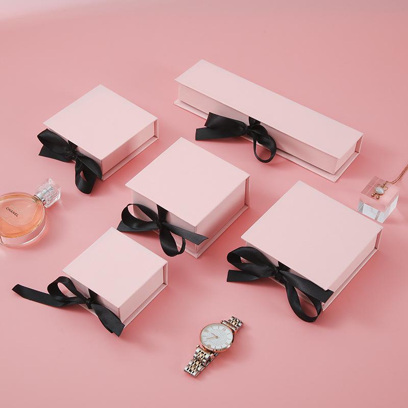 Luksusowe Pudełko Prezentowe na Biżuterię z Klapką i Wstążką na Naszyjnik, Kolczyki, Pierścionek i Zegarek z Wyższej Półki