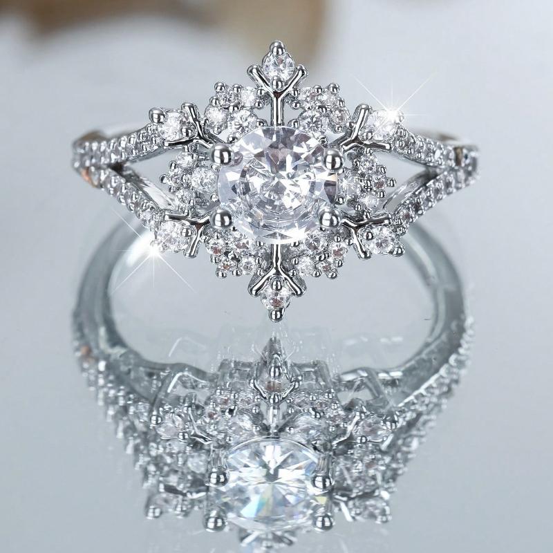 Eleganter weißer Schneeflocken-Design-Ring mit weißen Zirkonia für Damen, Geeignet für Weihnachten, Partys, Tägliches Tragen, Alle Jahreszeiten