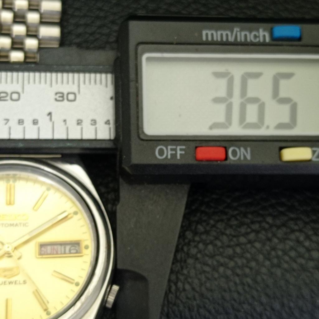 GENUINE VINTAGE SEIKO 5 AUTOMATIC 7019A JAPAN MENS GOLDEN DIAL WATCH a702623-1 R209-a702623