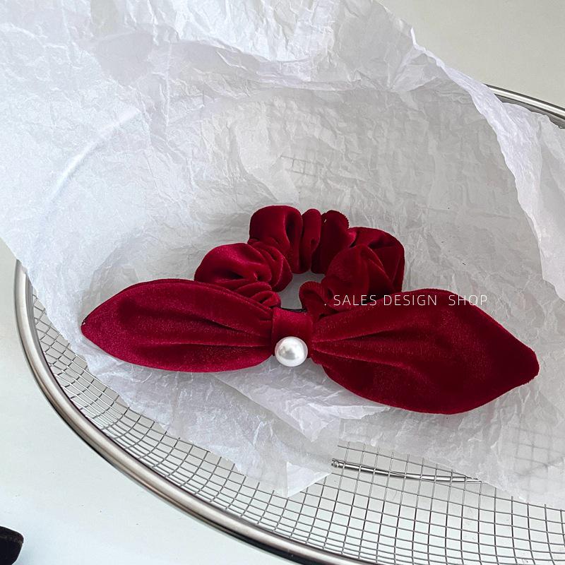 Французская Бархатная Резинка-Скранчи с Жемчужным Бантом для Элегантных Причесок и Высоких Хвостов