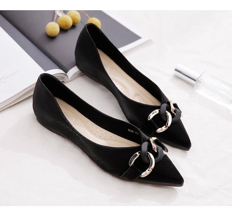 Pointed Single Shoes Women 2025 Autumn New Versatile Flat Bottom Internet Celebrity Explosion Evening Wind French Gentle Flat Shoes Women