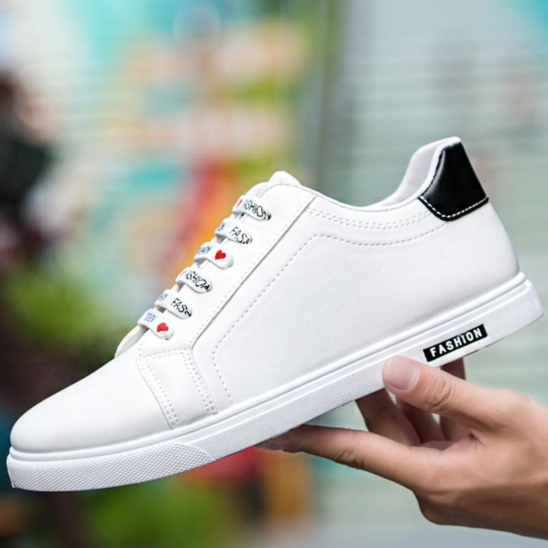 2024 White Color Sneakers Non-slip Men Shoes Spring Autumn New Leather Breathable Outdoor Shoes Men Sneakers Flats Man Trainers