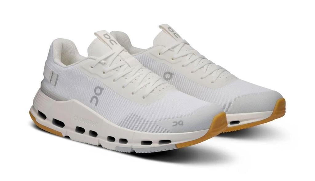 Sneakers On-Running White Cloudnova Form 2