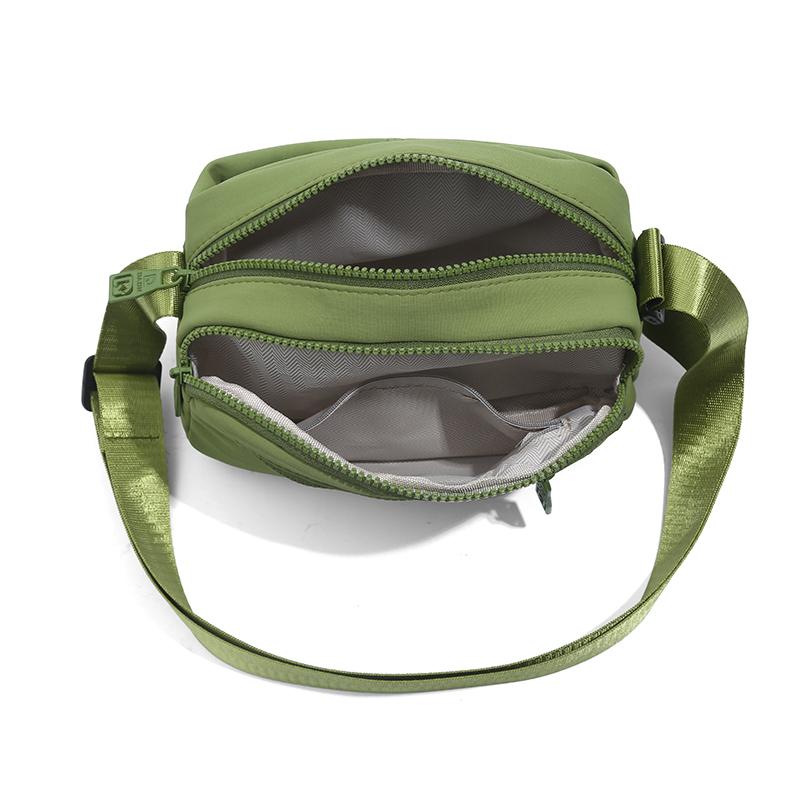 Women's Lightweight Commuter Shoulder Bag