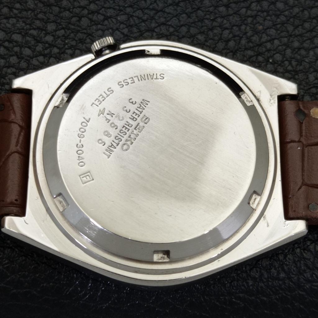 JAPAN VINTAGE SEIKO 5 AUTOMATIC 7009A MENS GOLDEN COLOR DIAL WATCH A701253-5 R206a-a701253