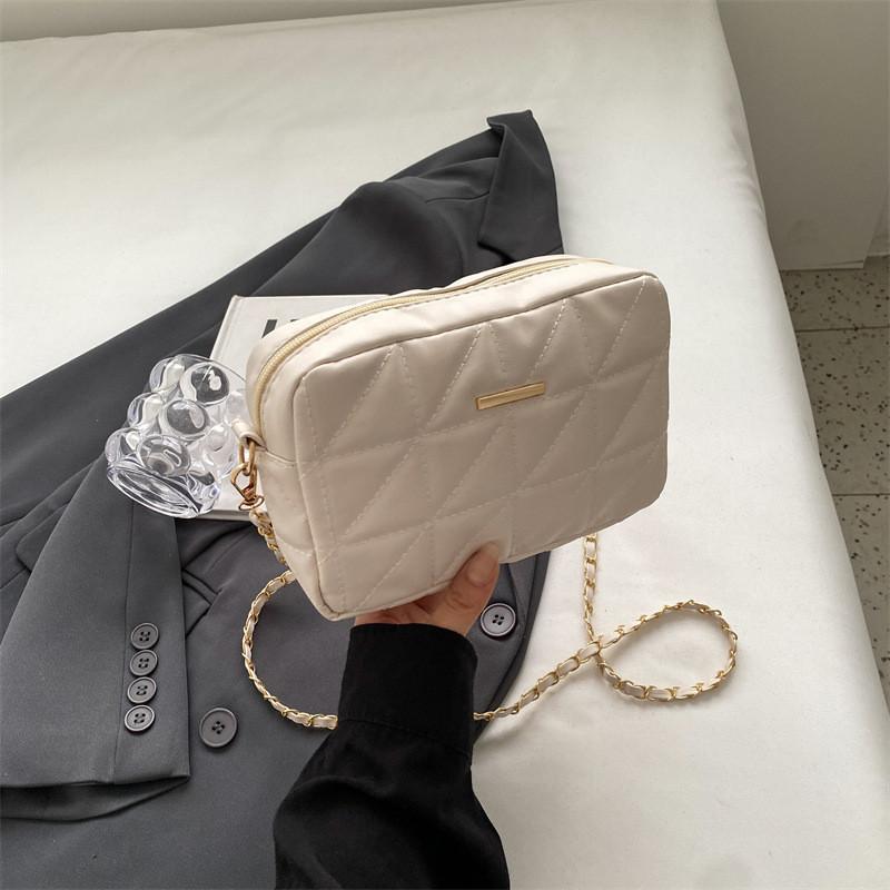 

Chic Small Shoulder Bag For Women Stylish Fashionable Autumn Design Comfortable Casual Look вершковий