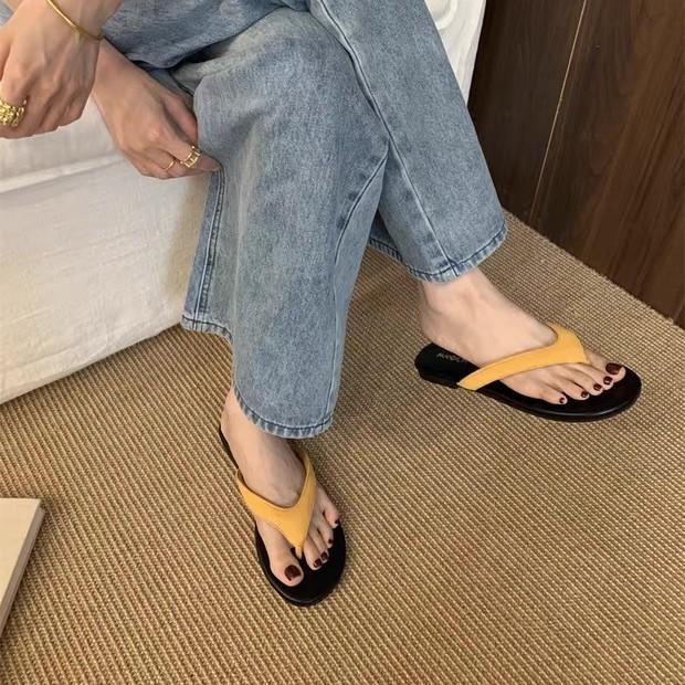 Flat-Bottomed Flip-Flop Shoes Women'S Shoes Summer Wear Beach French Small Sandals Sandals