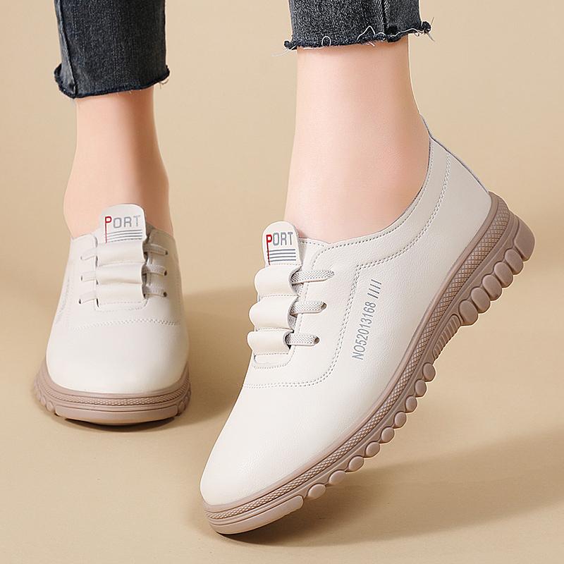 Fashion Lightweight Flats Slip-On Casual Shoes Women Soft Sole Non-Slip Moccasins Sneakers Ladies Soft Non-Slip Walking Shoes
