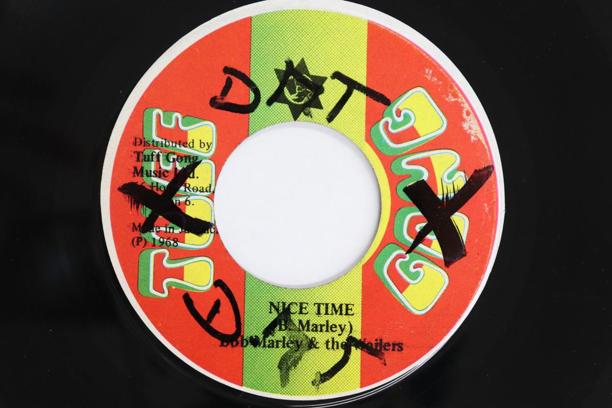 

7inch Record BOB MARLEY & THE WAILERS - Nice Time / Hypocrites NONE Tuff Gong Jamaica Reggae, Ska & Dub Used