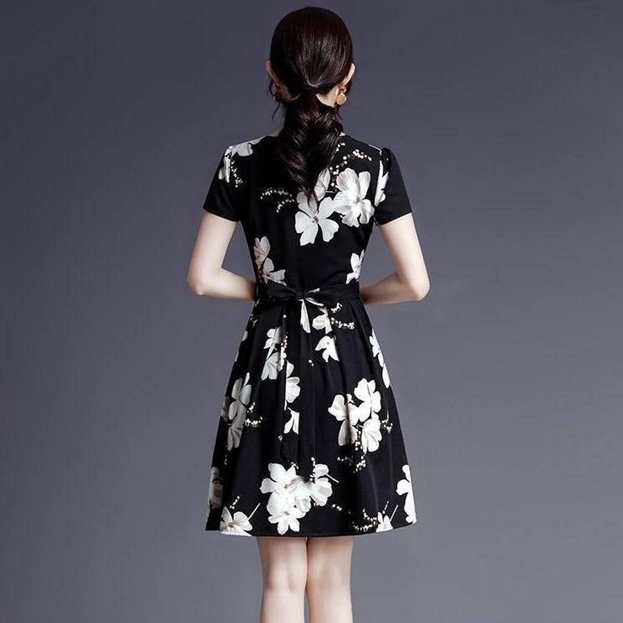 Summer New Tie-Up Slim Fit Printed V-Neck Ruched Waist Dress for Women