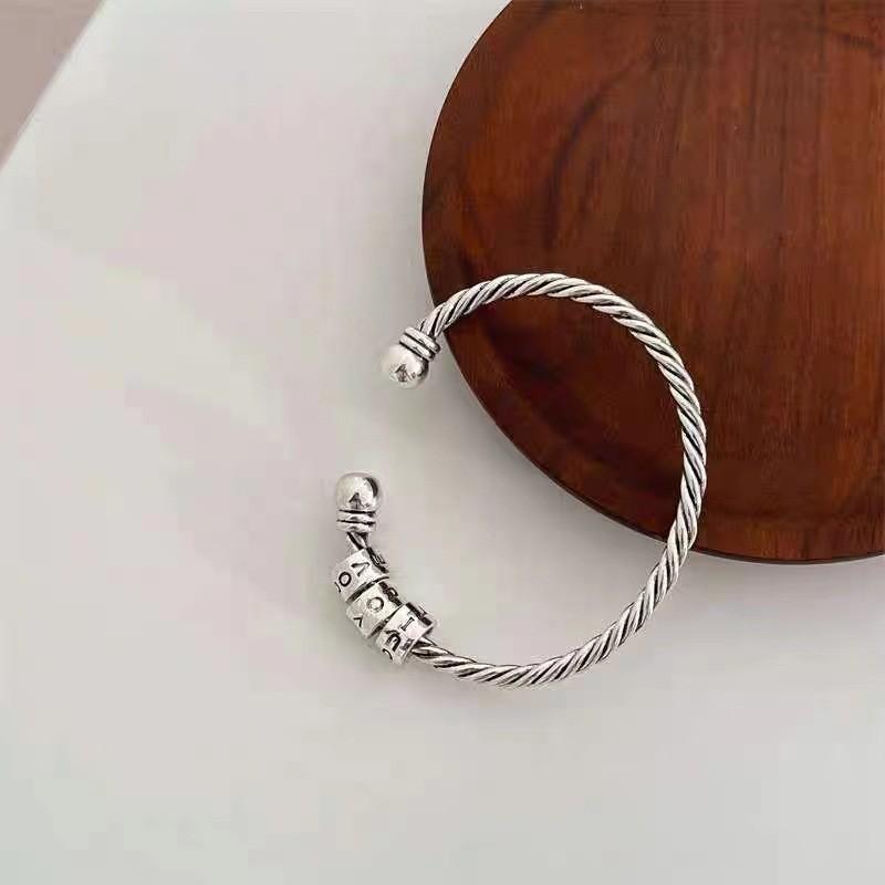 Vintage Elegant Copper Love Letter Bracelet For Women Stylish Geometric Design