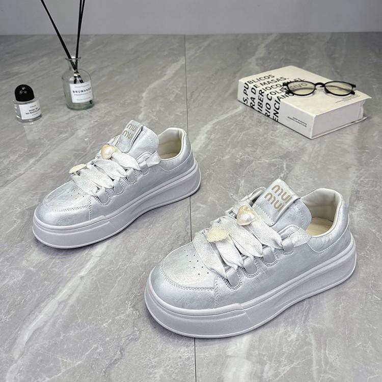 Thick-soled Heightening Casual Shoes, New Isn't Trendy Board Shoes, Muffin Bread Shoes