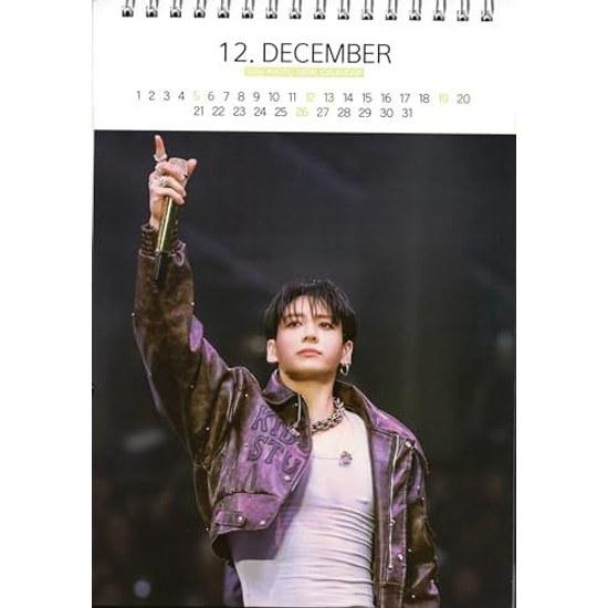 Jungkook Goods Desk Calendar (photo Collection) Years) + Sticker Seal 12-piece Set White